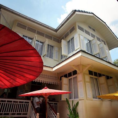 Albergue Baan Dinso Bangkok Exterior foto