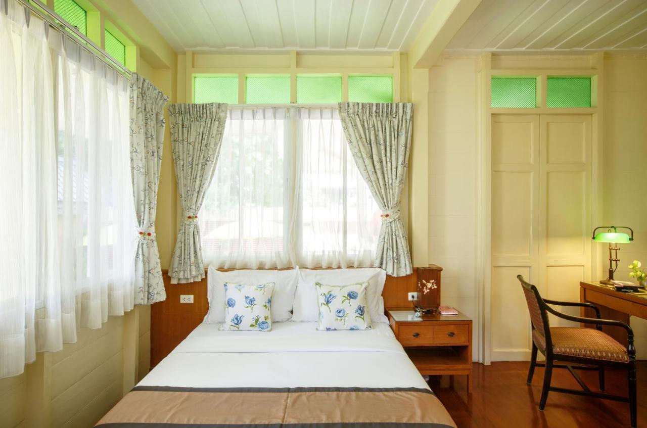 Albergue Baan Dinso Bangkok Exterior foto