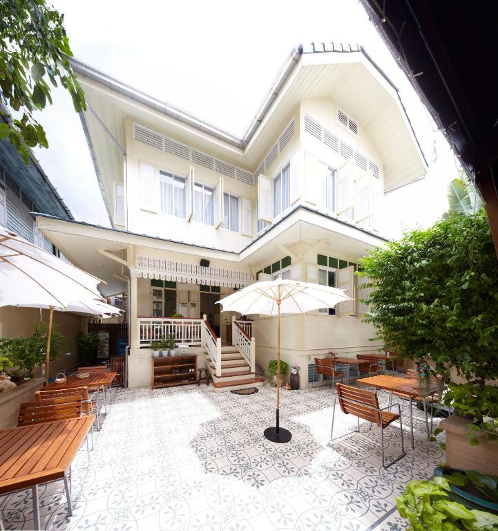 Albergue Baan Dinso Bangkok Exterior foto