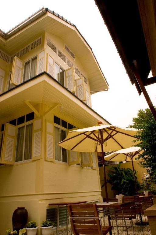 Albergue Baan Dinso Bangkok Exterior foto
