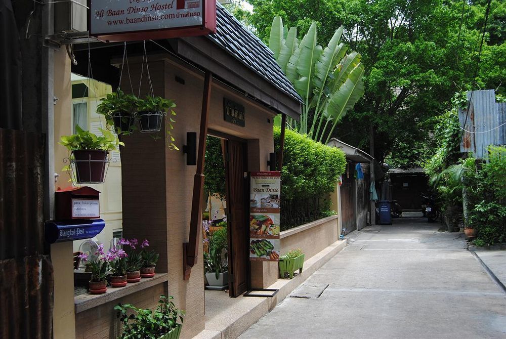Albergue Baan Dinso Bangkok Exterior foto